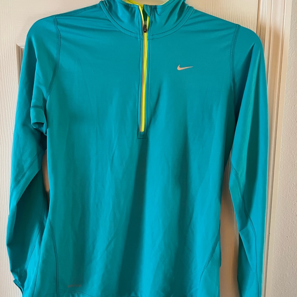 Nike Dri-Fit 1/4 Zip Mock Neck Running Pullover